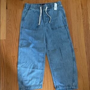 GAP Pull On Barrel Jean Size Small Short
